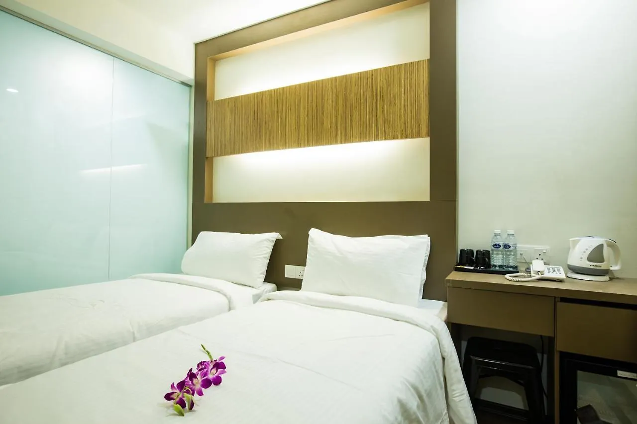 Hotel Ciq @ Wong Ah Fook Johor Bahru 2*,